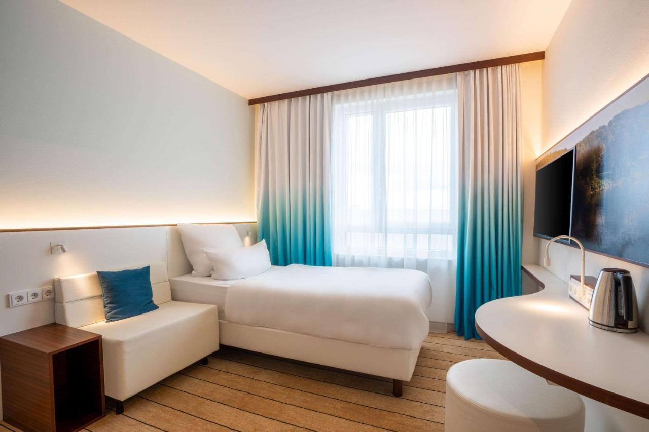 קלסטרבאך Hey Lou Hotel Frankfurt Airport מראה חיצוני תמונה