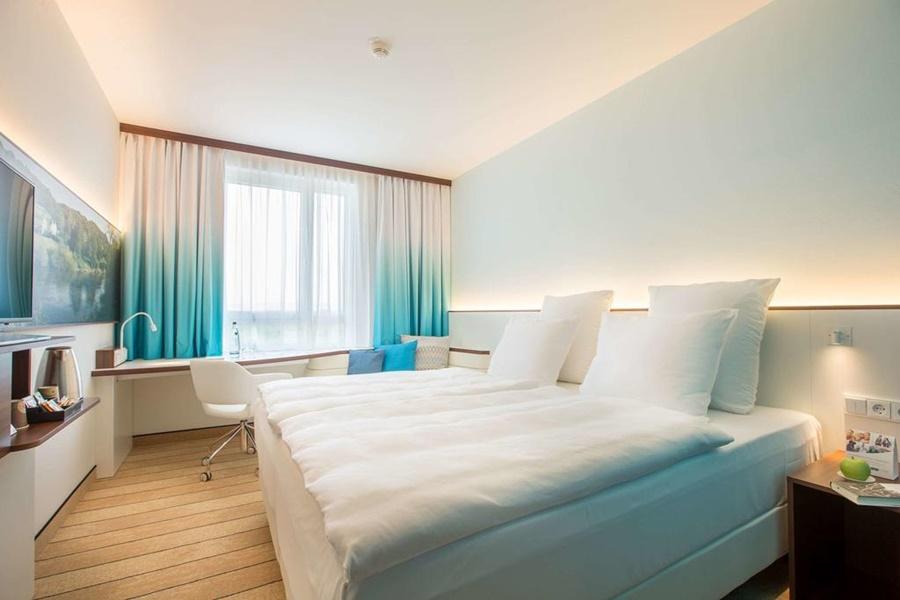 קלסטרבאך Hey Lou Hotel Frankfurt Airport מראה חיצוני תמונה