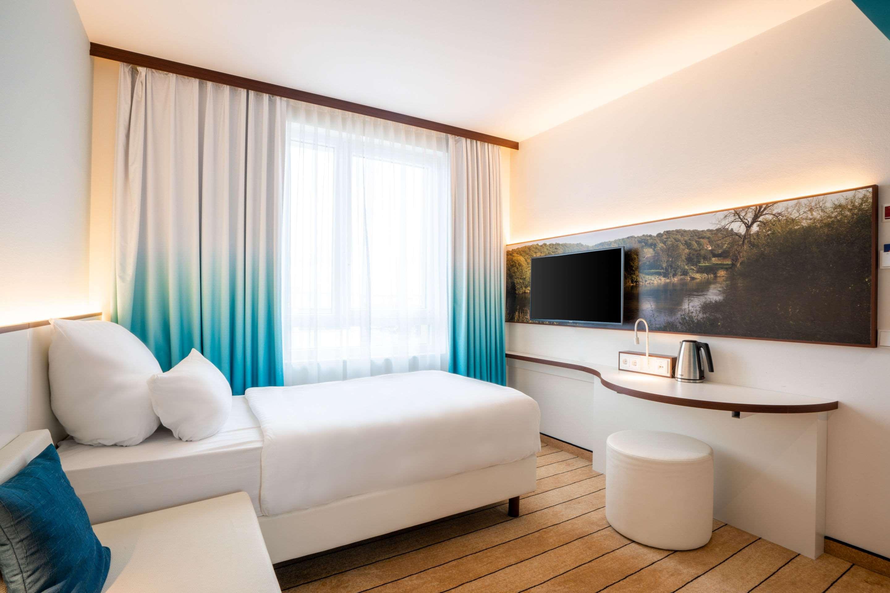 קלסטרבאך Hey Lou Hotel Frankfurt Airport מראה חיצוני תמונה